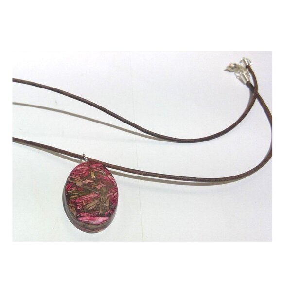 Jewelry - Handmade Tumbleweed Necklace -- Oval in Pink/Black